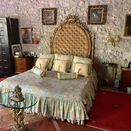 Stunning 18th Century * Loubes-Bernac