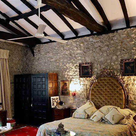 Stunning 18th Century Tatil Evi *