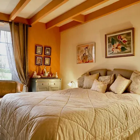 Stunning 18th Century * Loubes-Bernac