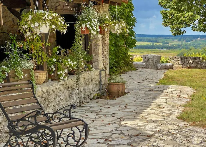 Stunning 18th Century Сasa de vacaciones Loubes-Bernac