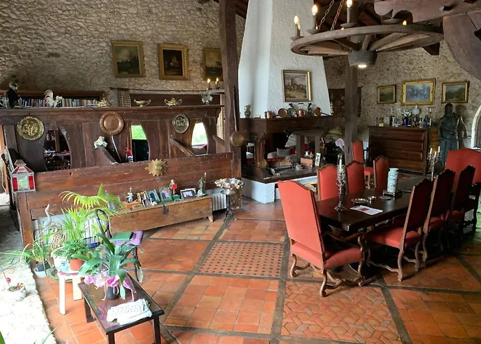 Сasa de vacaciones Stunning 18th Century Loubes-Bernac